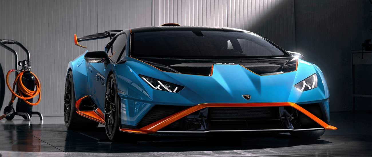 Blue Lamborghini Huracan sto